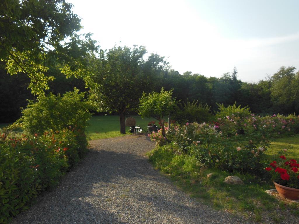 סן ג'אקומו Agriturismo Cascina Tollu מראה חיצוני תמונה