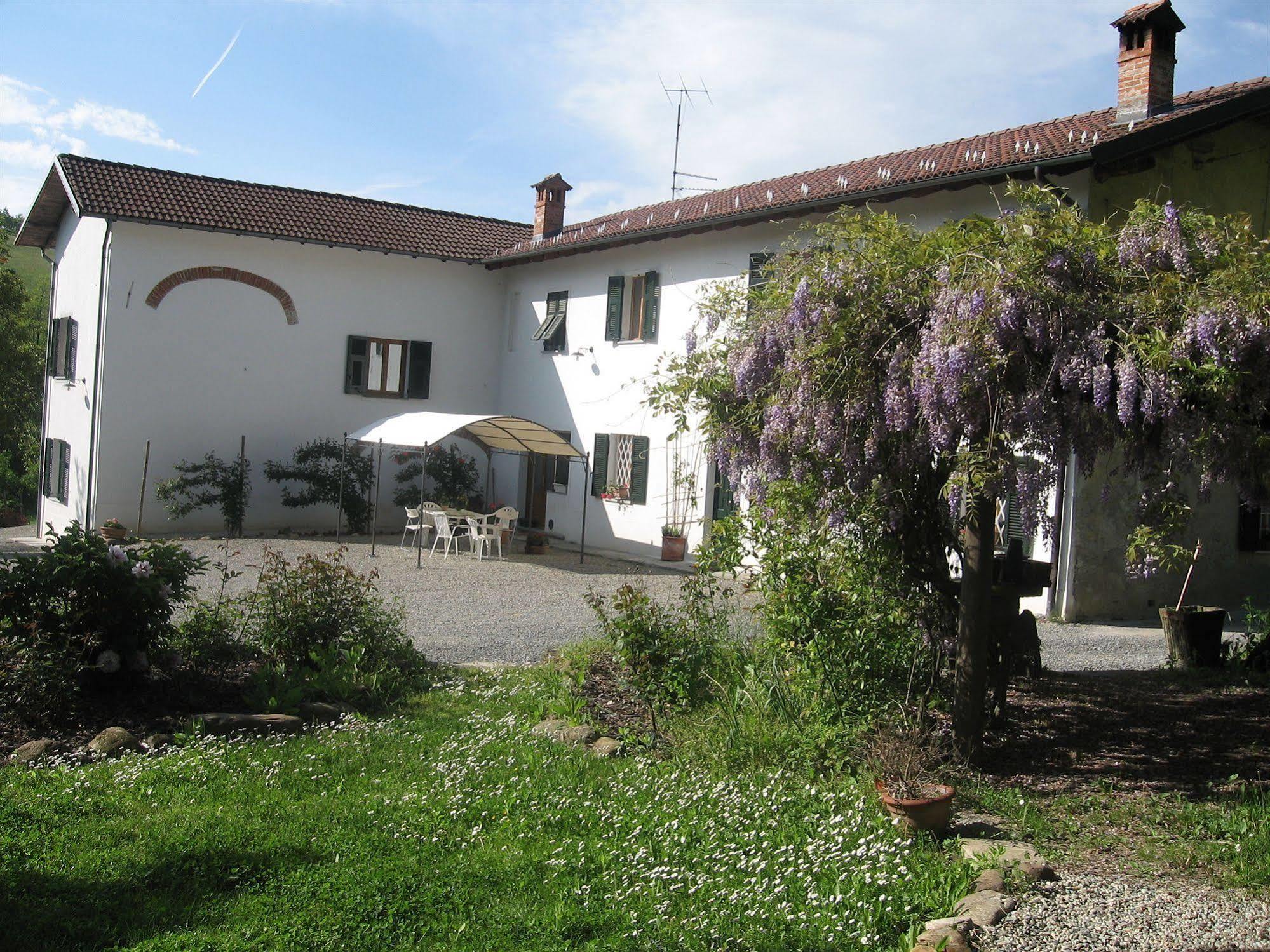 סן ג'אקומו Agriturismo Cascina Tollu מראה חיצוני תמונה