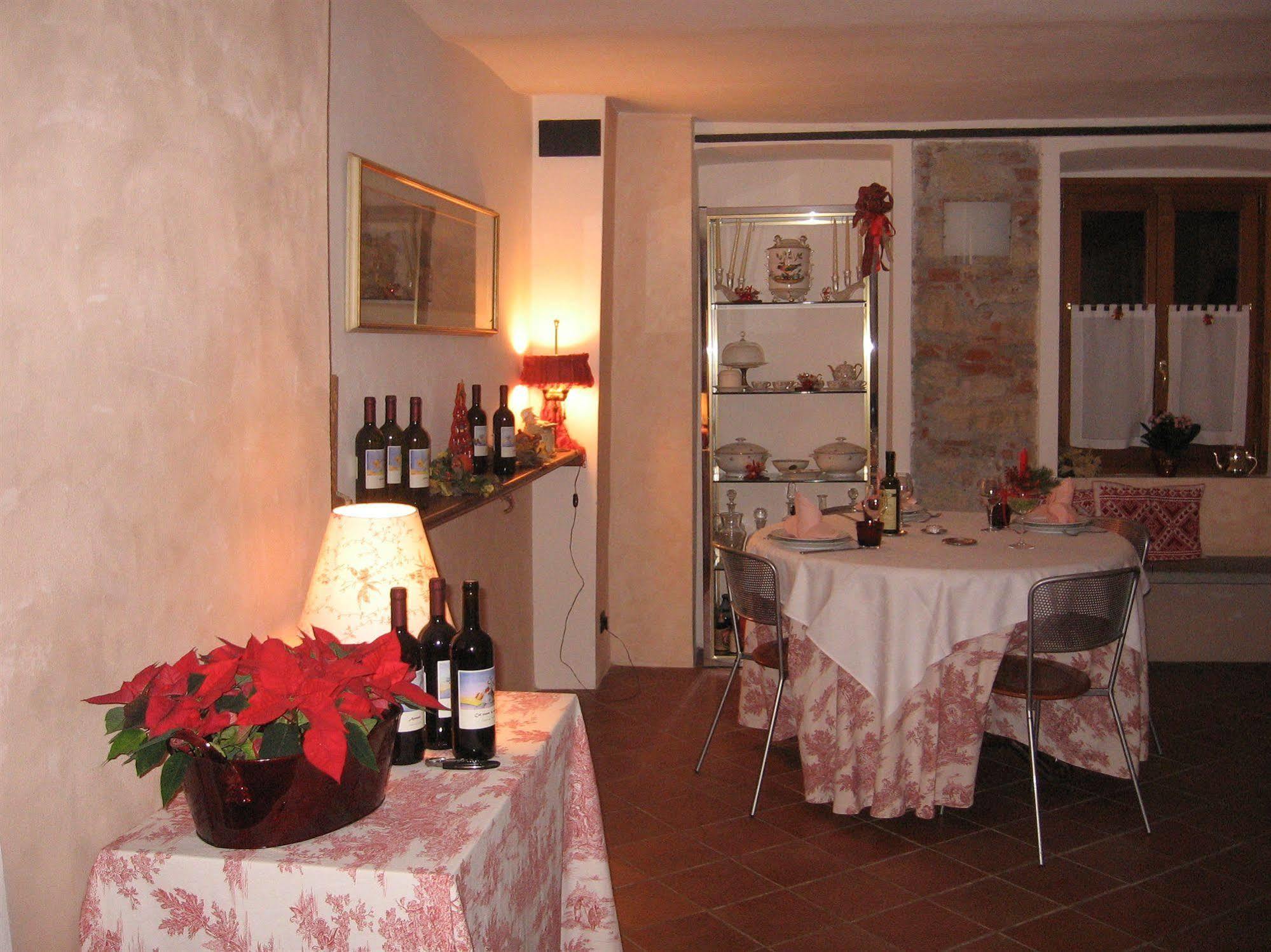 סן ג'אקומו Agriturismo Cascina Tollu מראה חיצוני תמונה